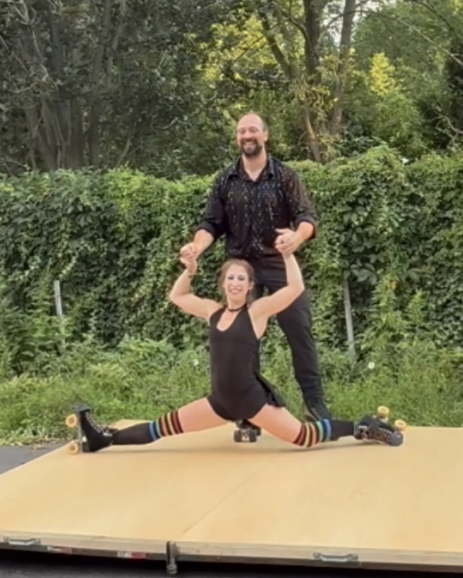 Partner Skating
